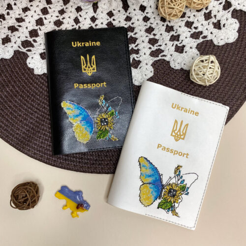 Набір для вишивання “Обкладинка на паспорт. Метелик” (арт. 1041) - Зображення 4