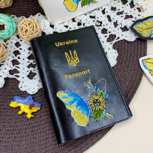 Набір для вишивання “Обкладинка на паспорт. Метелик” (арт. 1040)