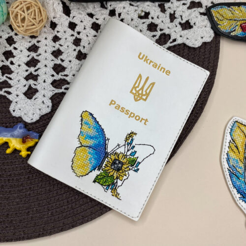 Набір для вишивання “Обкладинка на паспорт. Метелик” (арт. 1041) - Зображення 2